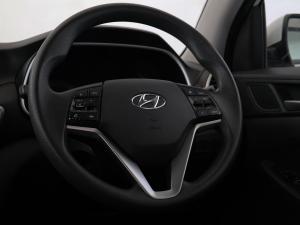 Hyundai Tucson 2.0 Premium auto - Image 18