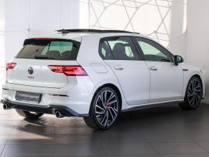 Volkswagen Golf GTI - Image 11