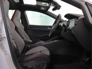 Volkswagen Golf GTI - Image 17