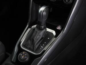 Volkswagen T-Roc 2.0TSI 140kW 4Motion R-Line - Image 28