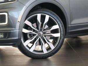 Volkswagen T-Roc 2.0TSI 140kW 4Motion R-Line - Image 3