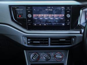 Volkswagen Polo hatch 1.0TSI Comfortline - Image 11