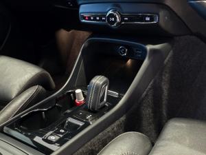 Volvo XC40 T5 AWD R-Design - Image 15