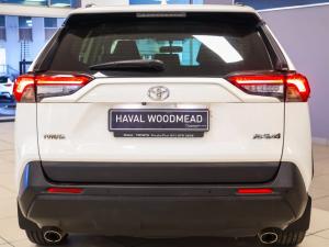 Toyota RAV4 2.0 GX - Image 15