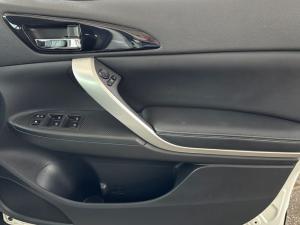 Jeep Compass 1.4T Longitude auto - Image 12