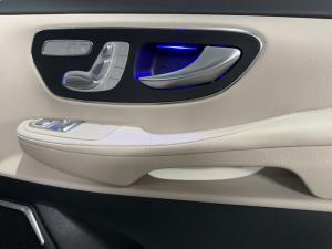 Mercedes-Benz V-Class V300d Exclusive - Image 17