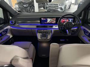 Mercedes-Benz V-Class V300d Exclusive - Image 3