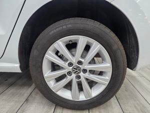 Volkswagen Polo Vivo hatch 1.4 Comfortline - Image 4
