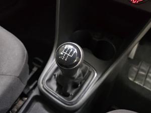 Volkswagen Polo Vivo hatch 1.4 Comfortline - Image 7