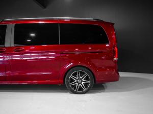 Mercedes-Benz V-Class V300d Avantgarde AMG Line - Image 21