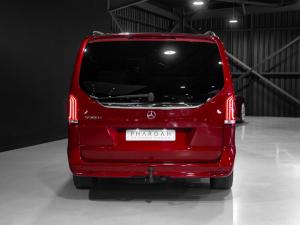 Mercedes-Benz V-Class V300d Avantgarde AMG Line - Image 6