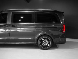 Mercedes-Benz V-Class V250d AMG Line - Image 17
