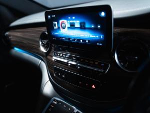 Mercedes-Benz V-Class V250d AMG Line - Image 3
