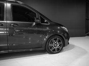 Mercedes-Benz V-Class V250d AMG Line - Image 6