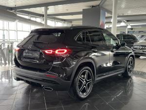 Mercedes-Benz GLA GLA200d - Image 2