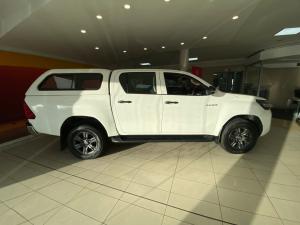 Toyota Hilux 2.4GD-6 double cab 4x4 Raider auto - Image 3