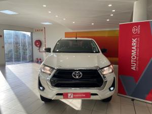 Toyota Hilux 2.4GD-6 double cab 4x4 Raider auto - Image 4