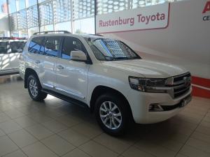 Toyota Land Cruiser 200 4.5D-4D V8 VX-R - Image 1
