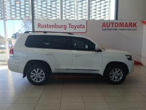Toyota Land Cruiser 200 4.5D-4D V8 VX-R - Image 3