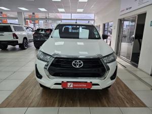 Toyota Hilux 2.4GD-6 double cab 4x4 Raider manual - Image 5