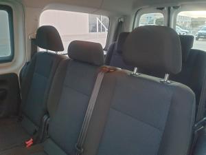 Volkswagen Caddy Maxi 2.0TDI Trendline - Image 15