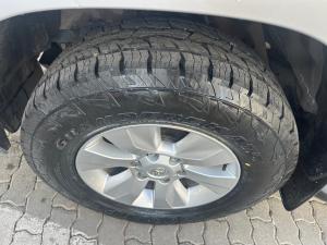 Toyota Hilux 2.4GD-6 4x4 SRX - Image 18