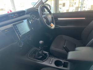Toyota Hilux 2.4GD-6 Xtra cab Raider manual - Image 7