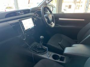 Toyota Hilux 2.4GD-6 single cab Raider manual - Image 7