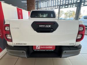 Toyota Hilux 2.8GD-6 Xtra cab 4x4 Legend manual - Image 5