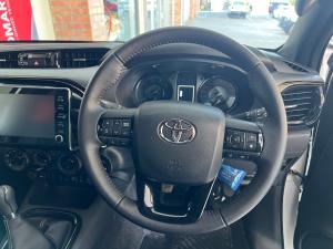 Toyota Hilux 2.8GD-6 Xtra cab 4x4 Legend manual - Image 8