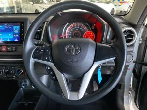 Toyota Vitz 1.0 XR manual - Image 8