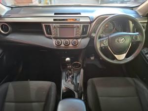 Toyota RAV4 2.0 GX - Image 6