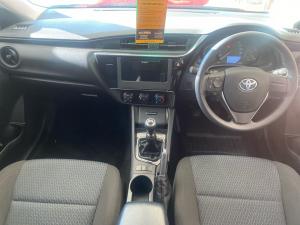 Toyota Corolla Quest 1.8 Plus manual - Image 6