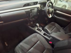 Toyota Hilux 2.8GD-6 double cab Raider auto - Image 7