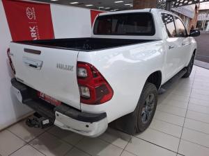 Toyota Hilux 2.8GD-6 double cab Raider auto - Image 2