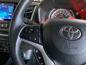 Toyota Vitz 1.0 XR manual - Image 9