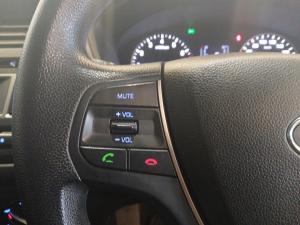 Hyundai i20 1.4 Motion auto - Image 9