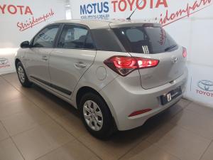 Hyundai i20 1.4 Motion auto - Image 21