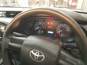 Toyota Hilux 2.0 VvtiP/U Single Cab - Image 8