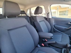 Volkswagen Polo Vivo 1.4 Comfortline - Image 14