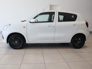 Toyota Vitz 1.0 XR manual - Image 2
