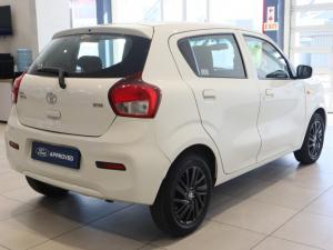 Toyota Vitz 1.0 XR manual - Image 3
