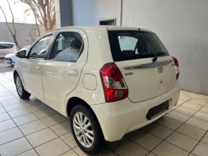 Toyota Etios hatch 1.5 Sprint - Image 3