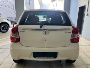 Toyota Etios hatch 1.5 Sprint - Image 4