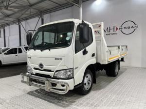Hino Hino 300 614 SWBChassis Cab - Image 3
