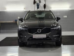 Volvo XC60 B5 AWD Ultimate Dark - Image 2