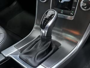 Volvo XC60 D4 Momentum - Image 19