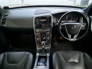 Volvo XC60 D4 Momentum - Image 8