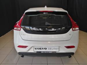 Volvo XC40 T4 R-Design - Image 7