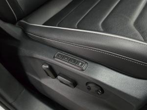 Volkswagen Tiguan 2.0TSI 162kW 4Motion R-Line - Image 21